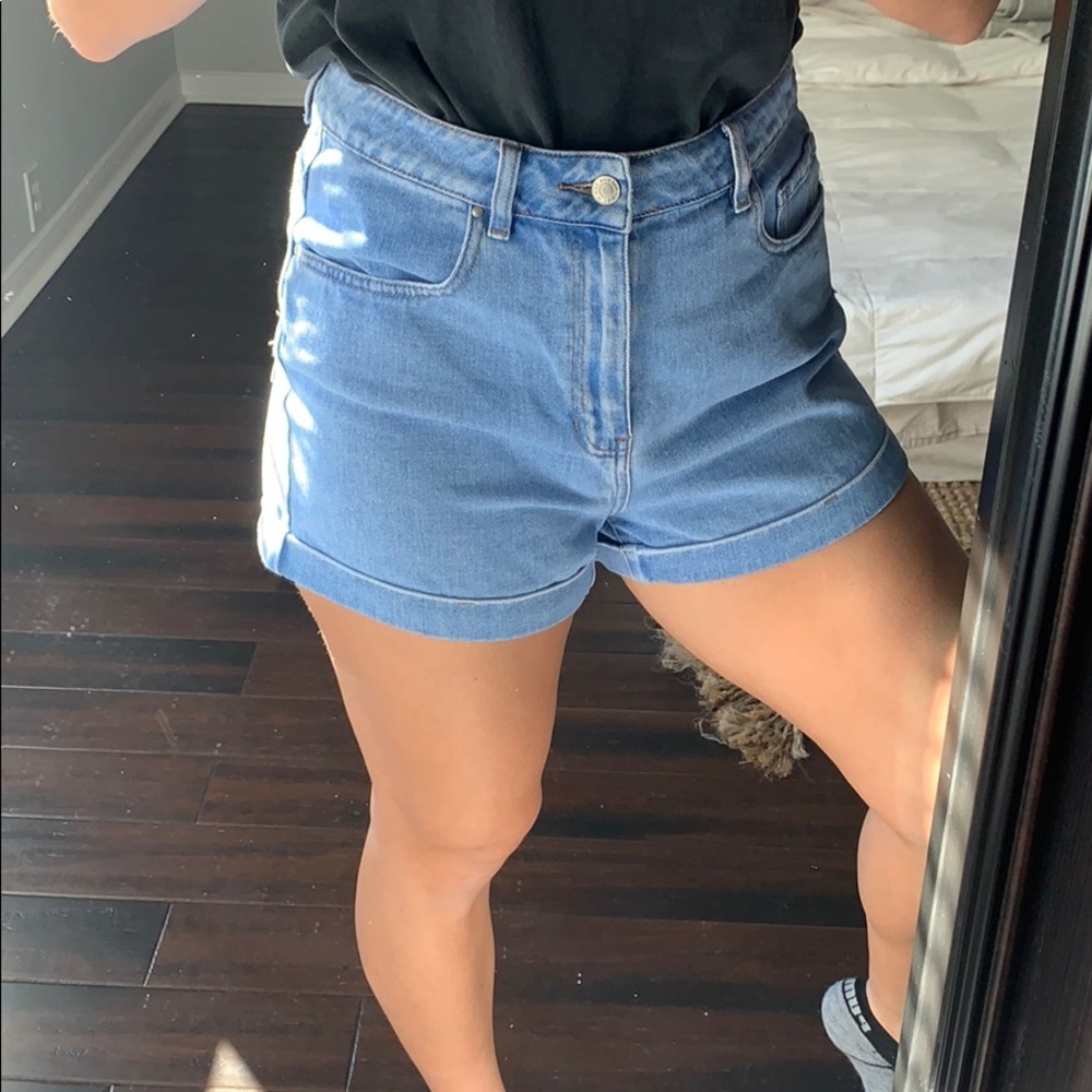 mom short Pacsun